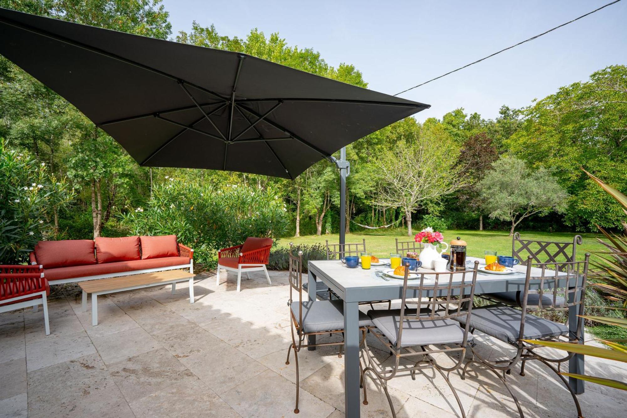 Le Bon Ami Villa Fronsac  Exterior photo
